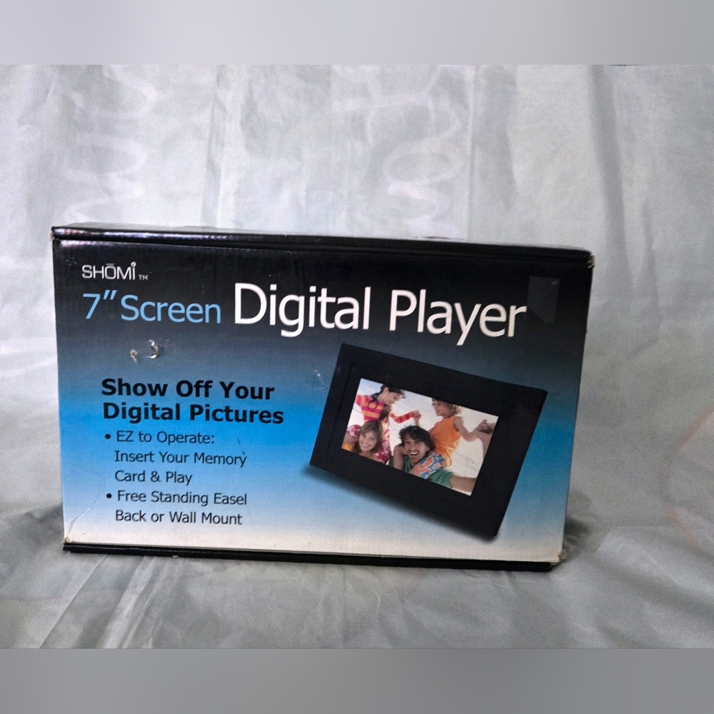 Shomi 7" Screen Digital Player   Model # 070AB01